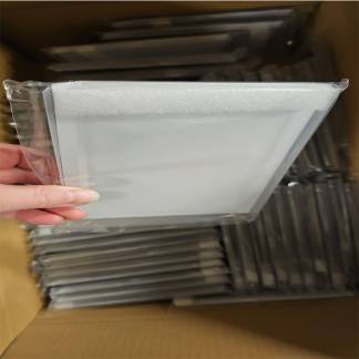 Magnetlomme A6 åben i top hvid 1cm dyb 50stk/pak