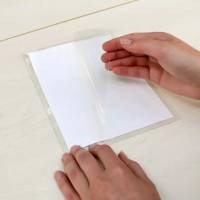 Kallamineringsfickor 66x100 100st Laminering utan lamineringsmaskin? Med självlaminerande fickor är det snabbt och enkelt att laminera.