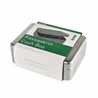 Pengekasse 8 Tomme S&oslash;lv Klassisk pengekasse 8 i formst&oslash;bt st&aring;l med h&aring;ndtag og m&oslash;ntbakke i plast med 6 rum."