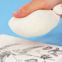 MILAN Rengøringspude Viskelæder Fine Art 120g Rengøringspude indeholdende 120 g fint MILAN viskelæderstøv. Udviklet til rengøring og restaurering af dokumenter og kunstværker.