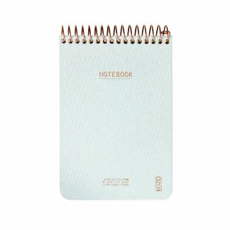 KOZO Notesbog A6 Premium Ash Green 100 gram cremefarvet papir80 sider med linierKraftigt betræk med linnestrukturStilfulde detaljer i bronzeDatolinjer på hver side