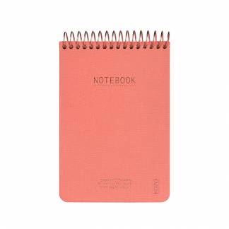 KOZO Notesbog A6 Premium Soft Coral 100 gram cremefarvet papir80 sider med linierKraftigt betræk med linnestrukturStilfulde detaljer i bronzeDatolinjer på hver side
