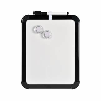 Whiteboardtavle Sort Ramme 22x30cm Whiteboardtavle med sort ramme i praktisk størrelse. Mål: 22x30cm. To magneter medfølger.