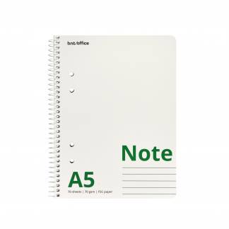 Kollegieblok A5 70 Ark 70 Gram Svensk Hulning Linjeret Linjeret college-notesbog i A5-størrelse med 70 ark og 70 gram papir. Blokkene er FSC-mærkede, spiralindbundne, mikroperforerede og med svensk hulning.