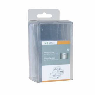 Navneskilt Nål 60x100mm 10 Pakke Kongresmærker 100x60mm med sikkerhedsnål og indstik for tydelig og sikker indentifikation af besøgende, konferencedeltagere m.fl. Fremstillet af PET plast for at kunne benyttes flere gange.