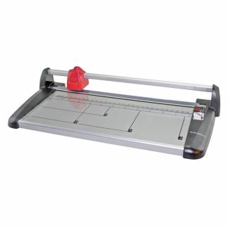 Rulleskæremaskine A4 OFFICE A4 rulleskæremaskine fra bnt/office. Hård stålplade med markeringer.Skærekapacitet på 6 ark 80g papir. Klingen/kniven kan ikke byttes på denne model.