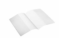 Dobbelt plastomslag a6 Dobbelt plastomslag med lodrette lommer i fuld længde på indersiden til venstre og højre. Velegnet til brochurer, foldere og andre dokumenter i A6-format.Indvendige mål: A6-format (dobbelt). 210 x 148 mm