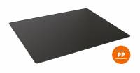 Skriveunderlag  530 x 400 mm med afrundede hj&oslash;rner pp Skriveunderlag i PP med fleksibel skriveflade og dekorative riller langs kanten.