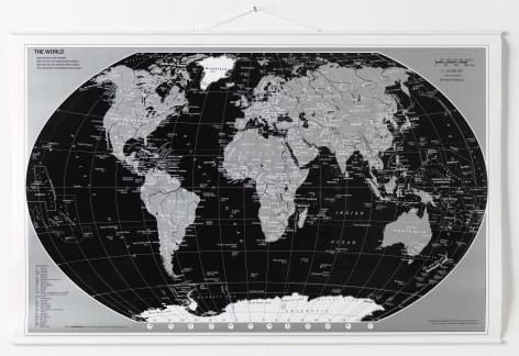 Rolled Black/Silver World map 95 x 62 cm