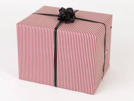 Gavepapir natur m/r&oslash;de striber 40cmx130m recycled