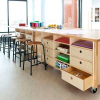 Taburet Adam 116, massiv birk, sort stel