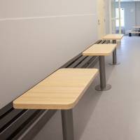 Bord Marie, 700x600 mm, h&oslash;jde 720 mm, Massiv birk og alugr&aring;t understel