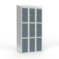 Skoleskab 3x300 Skr&aring;t tag 3 rum i h&oslash;jden VirrVarr Black laminatd&oslash;r Greb for h&aelig;ngel&aring;s