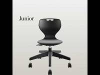 Stol Tarris, gråt sæde med sort hjulkryds