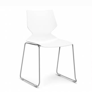 Konferencestol Fly hvid med alugr&aring;t stel RAL9006