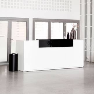 Reception DNA Hvid 2600 mm, H&aelig;ve-s&aelig;nkebord