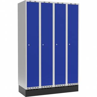 Garderobeskab 4x300mm m/lige tag, blå dør med cylinderlås og sokkel